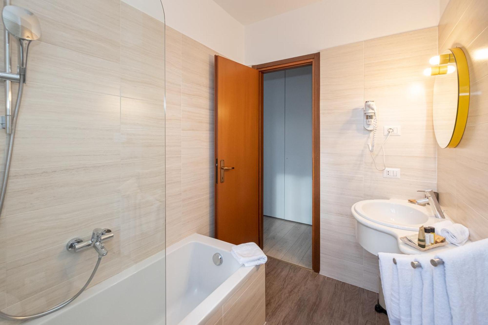 Il Grifo Bed and Breakfast Lenno Εξωτερικό φωτογραφία
