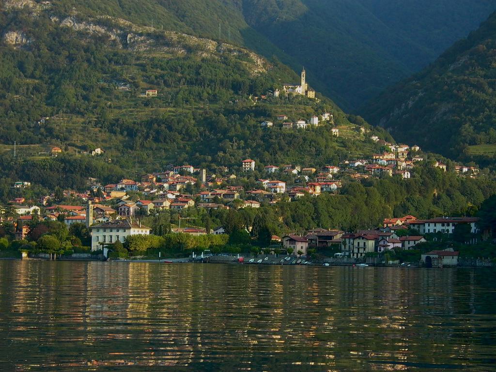 Il Grifo Bed and Breakfast Lenno Εξωτερικό φωτογραφία